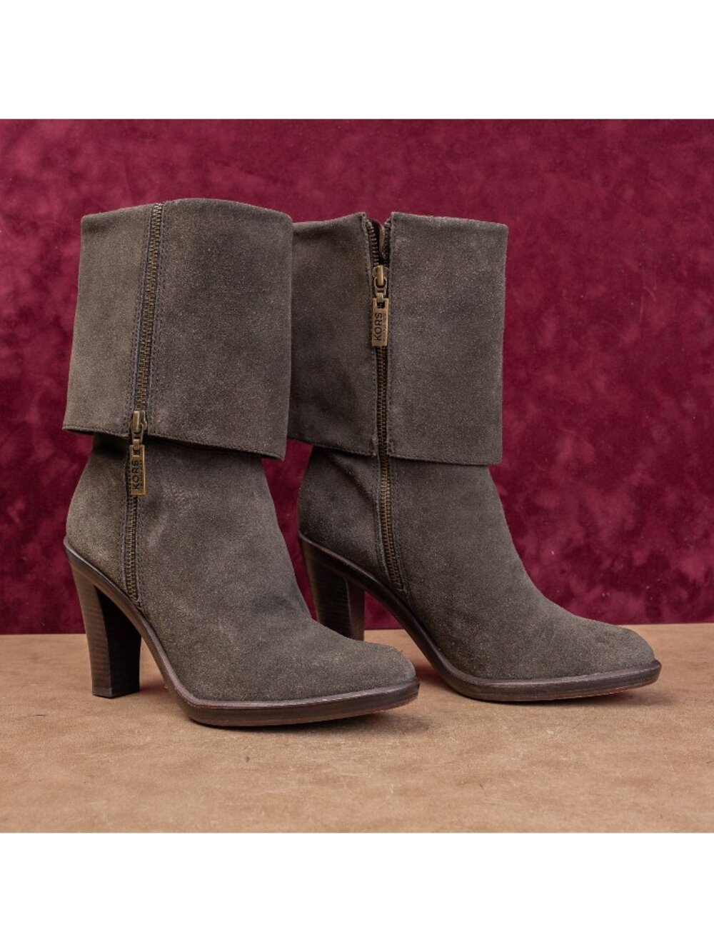 Michael Kors Women Party Grey Suede Fold Over Modern Fashion Ankle Boots sz 9
